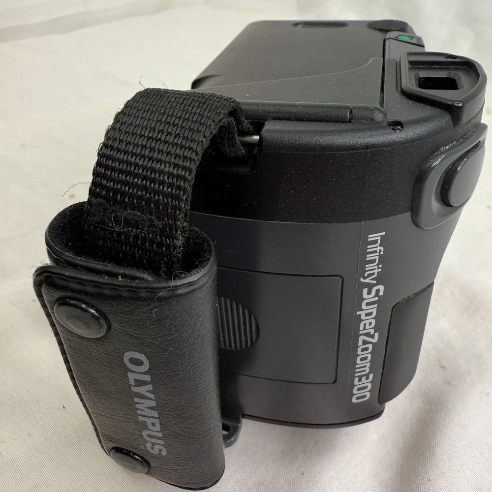 Olympus Infinity Super Zoom 300 bridge film camera, 38-105mm zoom lens